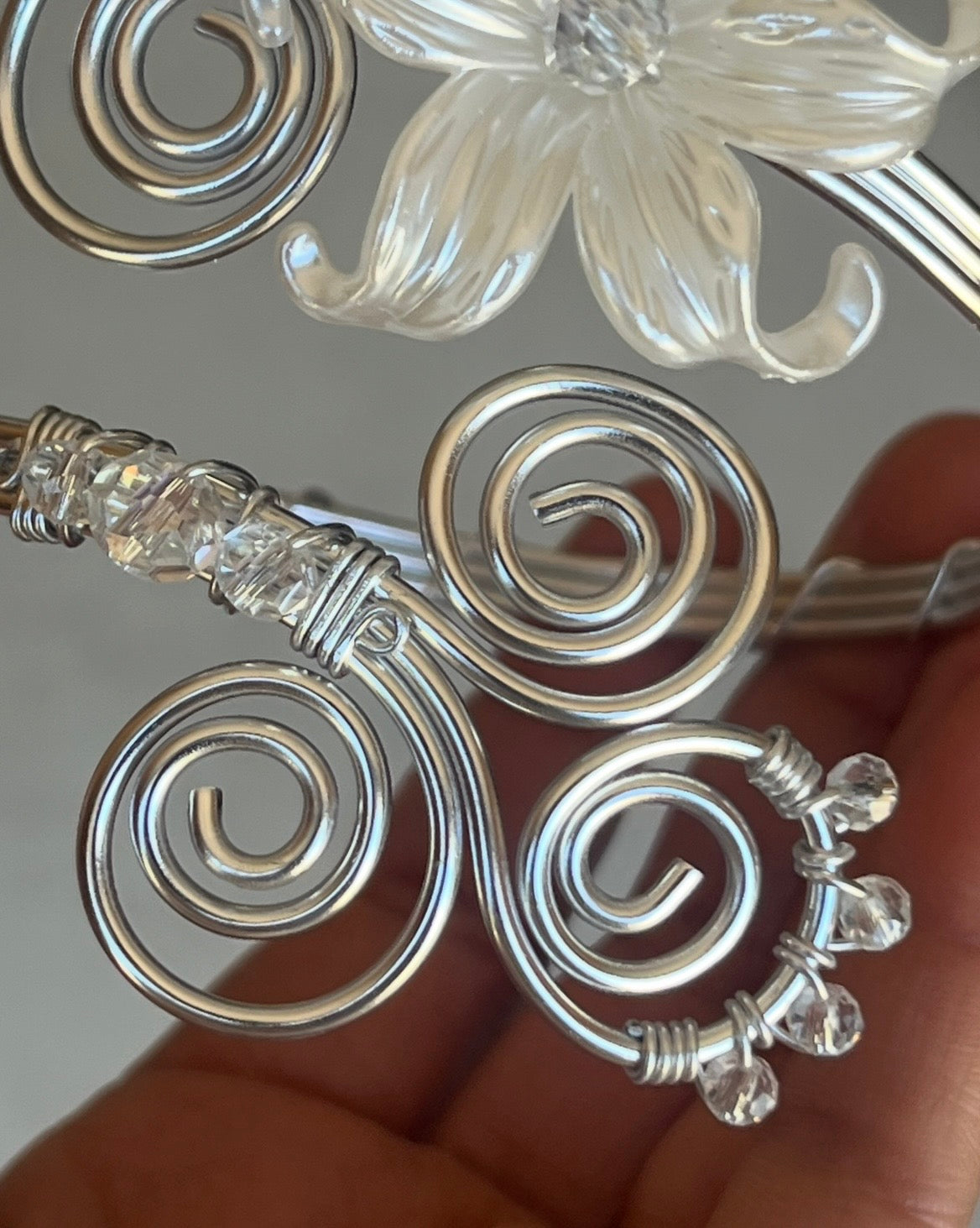 Bracelet de bras "Jasmin d'argent", ajustable inoxydable, arm cuff