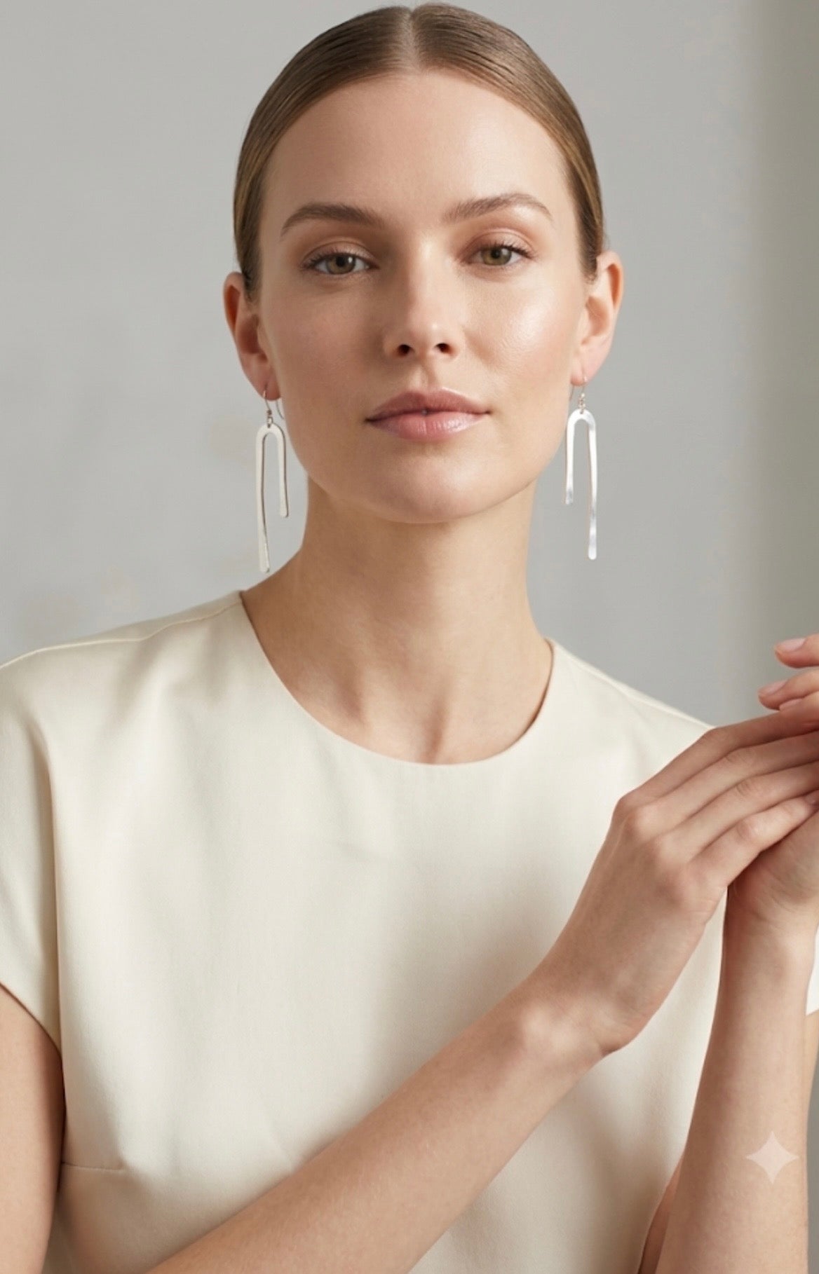 Boucles d'oreilles pendantes martelé, inoxydable ,"Minima"