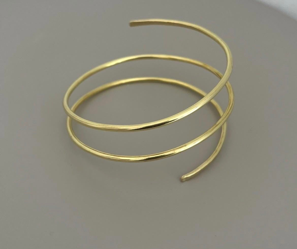 Bracelet de bras en laiton, armcuff ajustable "Ouroboros"