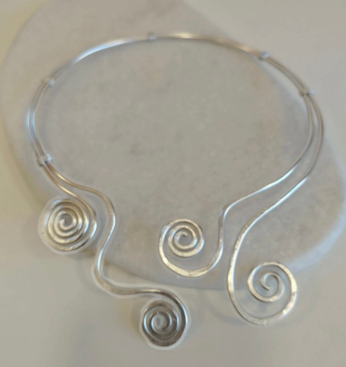 Collier ajustable inoxydable, torque, "Cyclades"